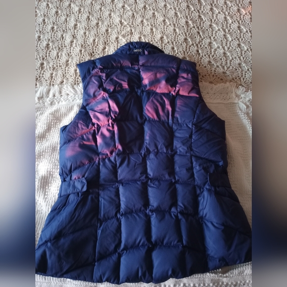 Eddie Bauer zip vest - Picture 3 of 4